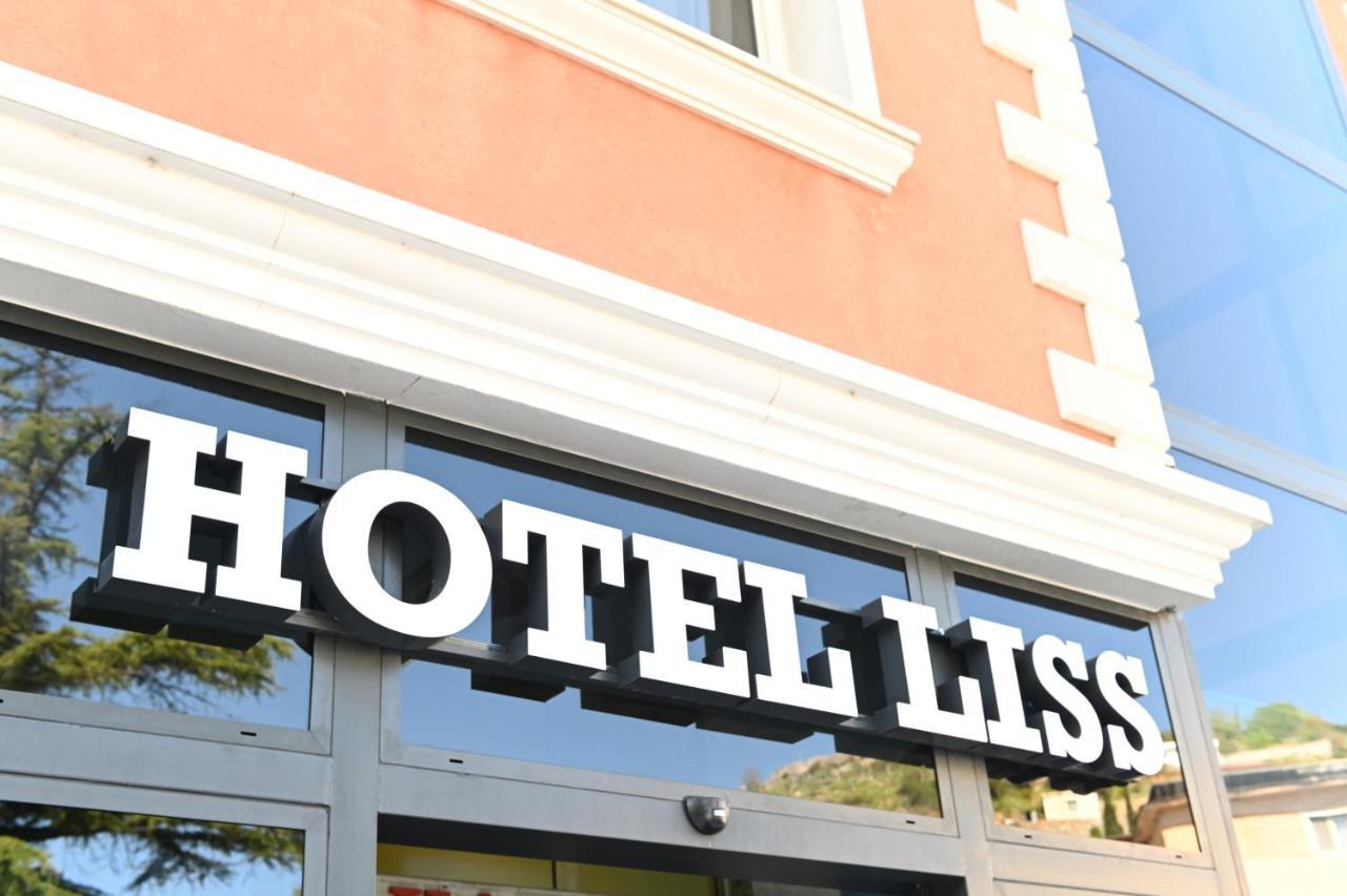 Hotel Liss Lezhë Zewnętrze zdjęcie
