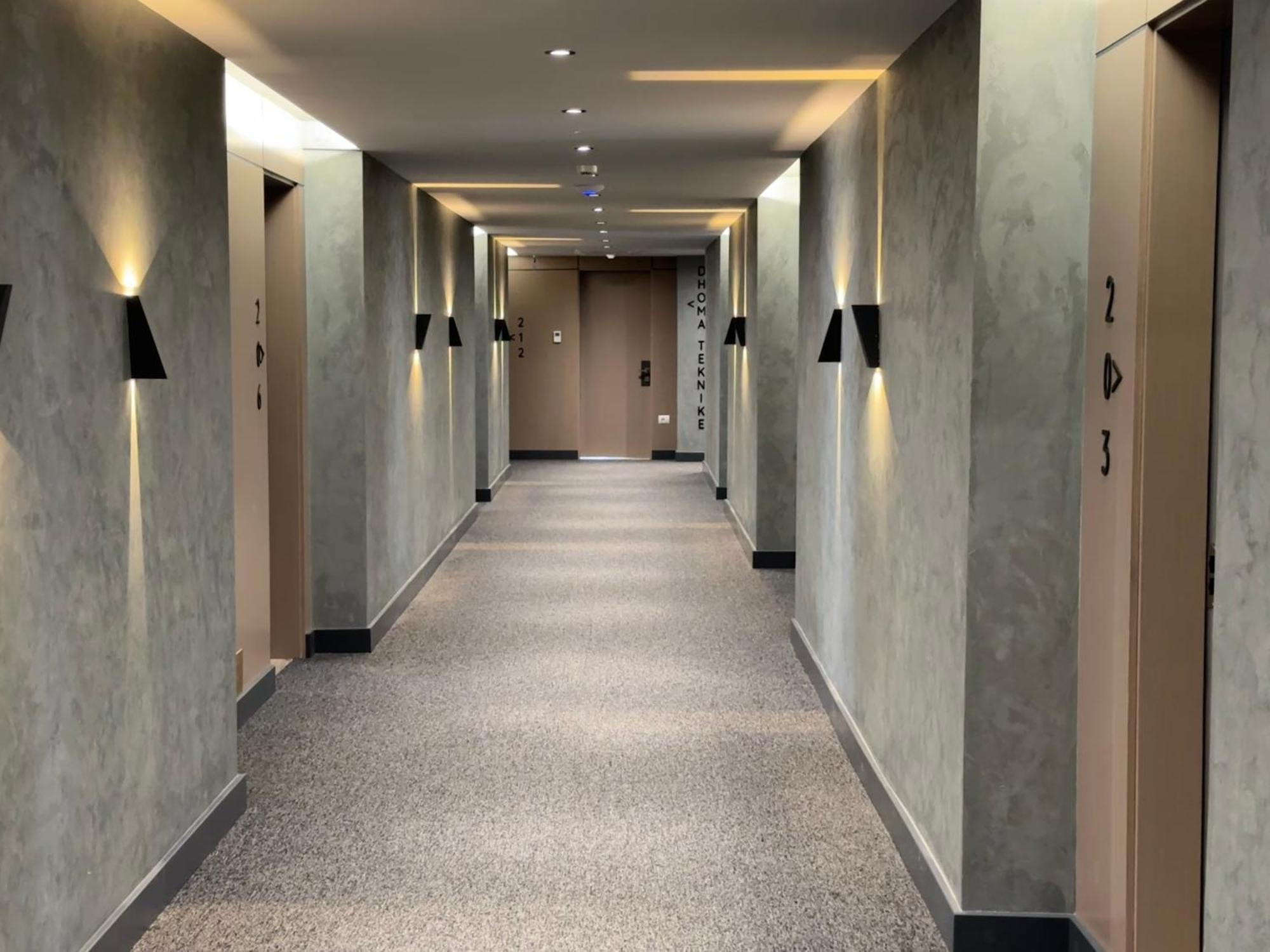 Hotel Liss Lezhë Zewnętrze zdjęcie